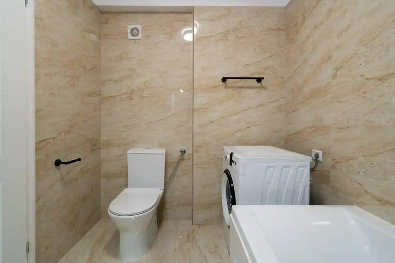 Apartament 2 camere  Vanzare - Mobilat cu Designer   Direct Propietar