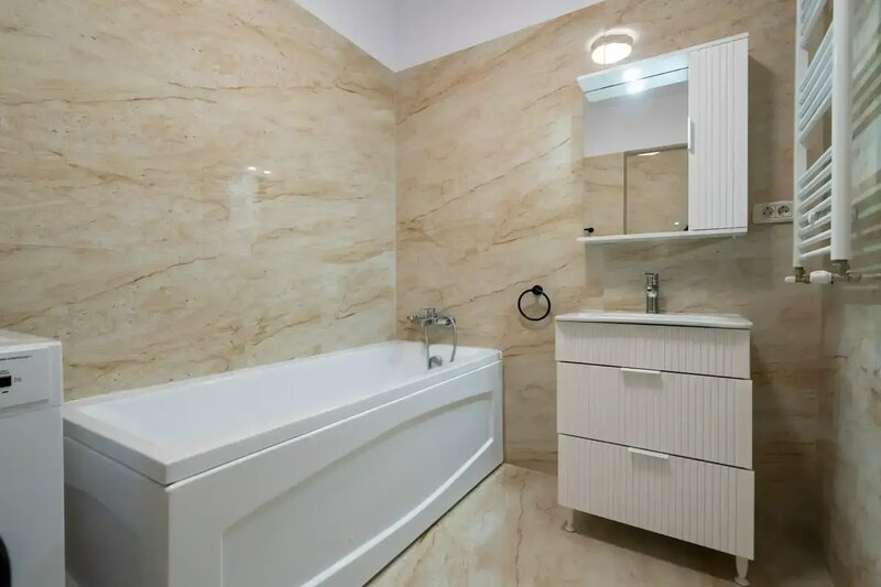 Apartament 2 camere  Vanzare - Mobilat cu Designer   Direct Propietar